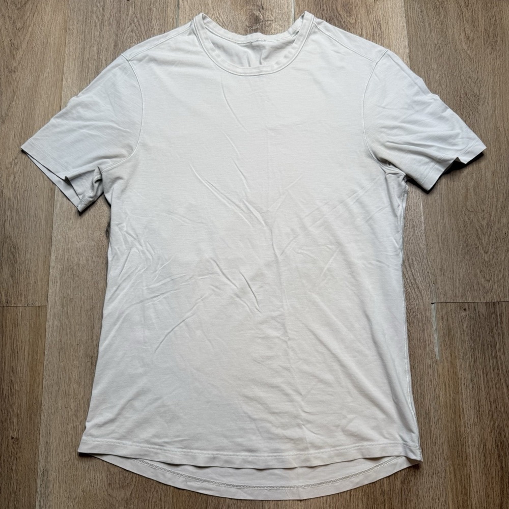 Lululemon Men's Fundamental Tee Ivory Crew Neck Short Sleeve Shirt Size S